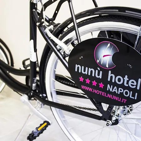 Nunu Hotell Neapel