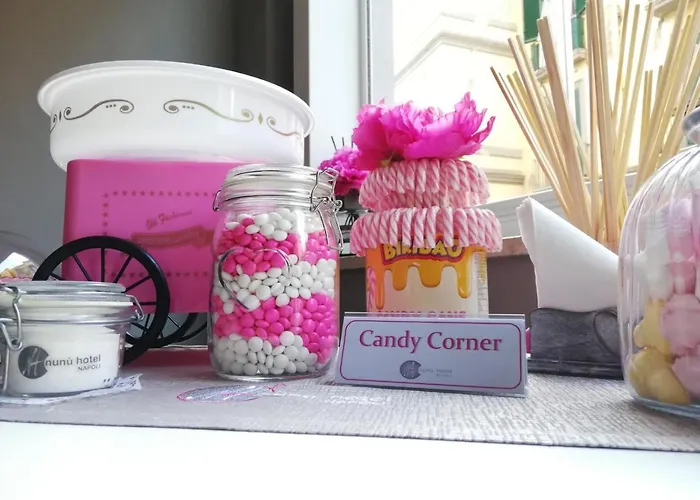 Nunu Отель Неаполь