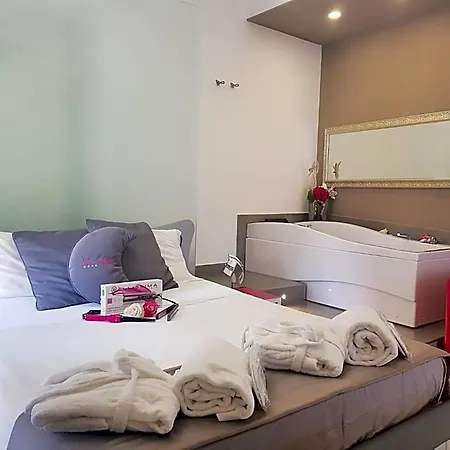 Nunù Hotel 4*