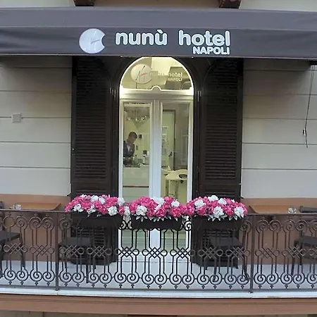 Отель Nunu Неаполь
