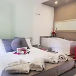 Nunu 酒店