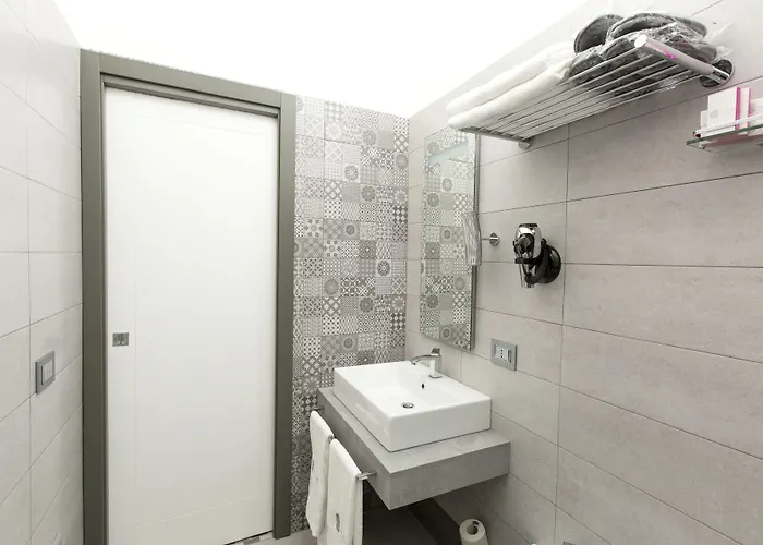 Nunu Hotel 4*